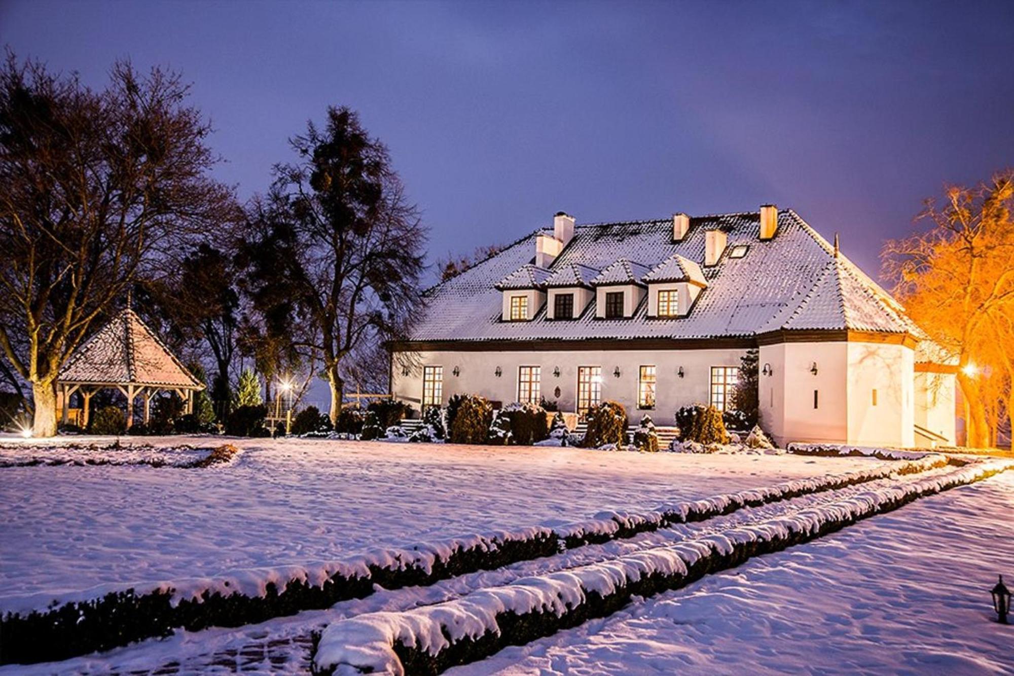 Bialy Dwor Bed & Breakfast Kwidzyn Bagian luar foto
