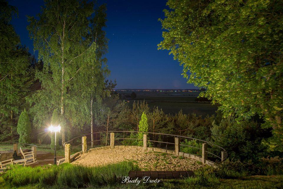 Bialy Dwor Bed & Breakfast Kwidzyn Bagian luar foto