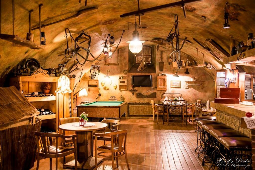 Bialy Dwor Bed & Breakfast Kwidzyn Bagian luar foto